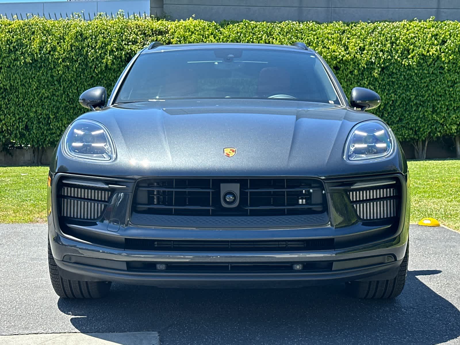 Thumbnail: 2026 Porsche Macan - 11