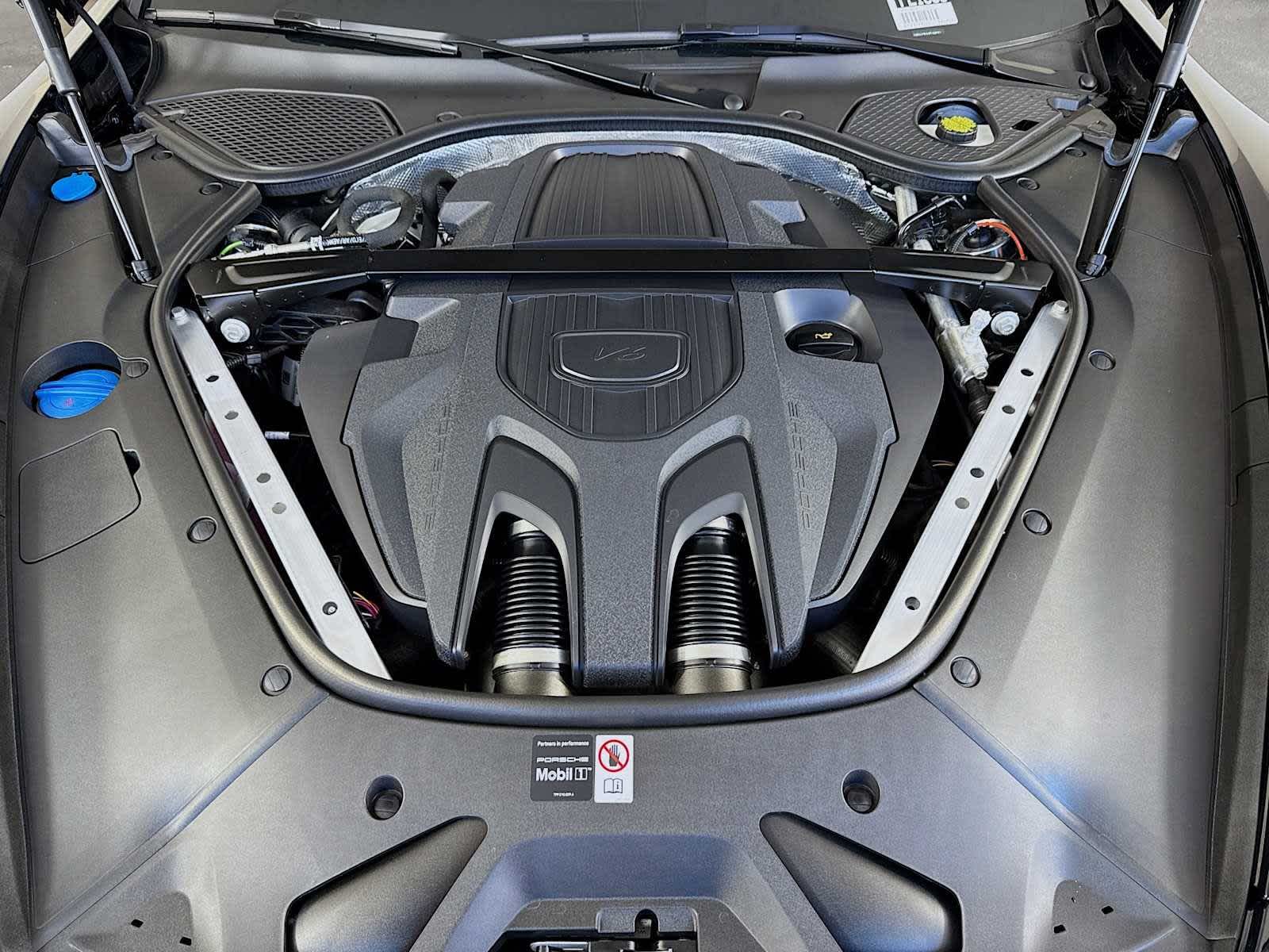 Thumbnail: 2026 Porsche Panamera - 23