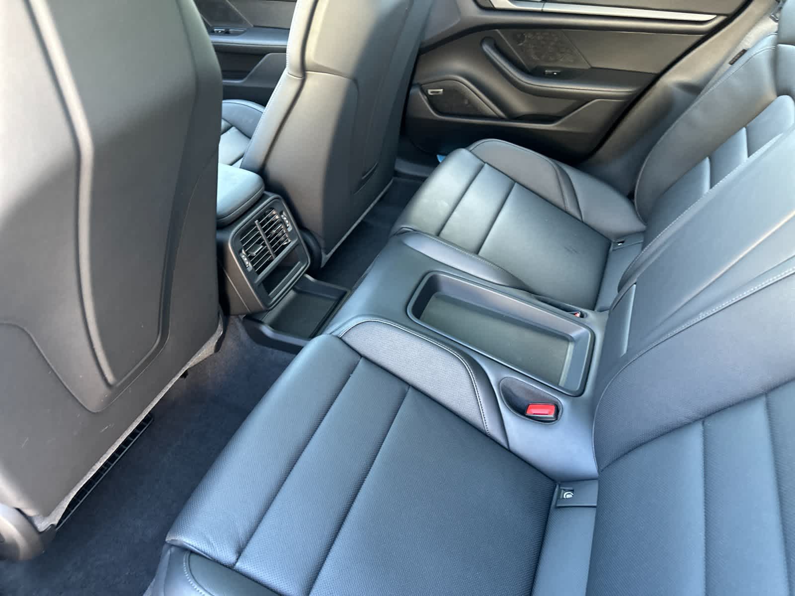 Thumbnail: 2026 Porsche Taycan - 13