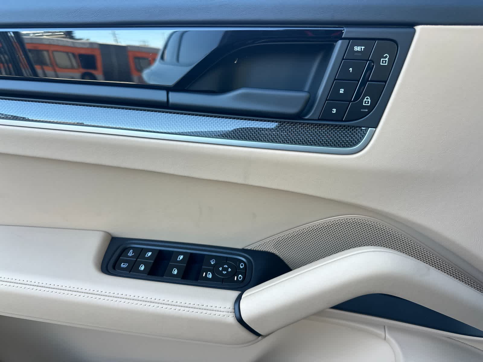 Thumbnail: 2026 Porsche Cayenne - 12