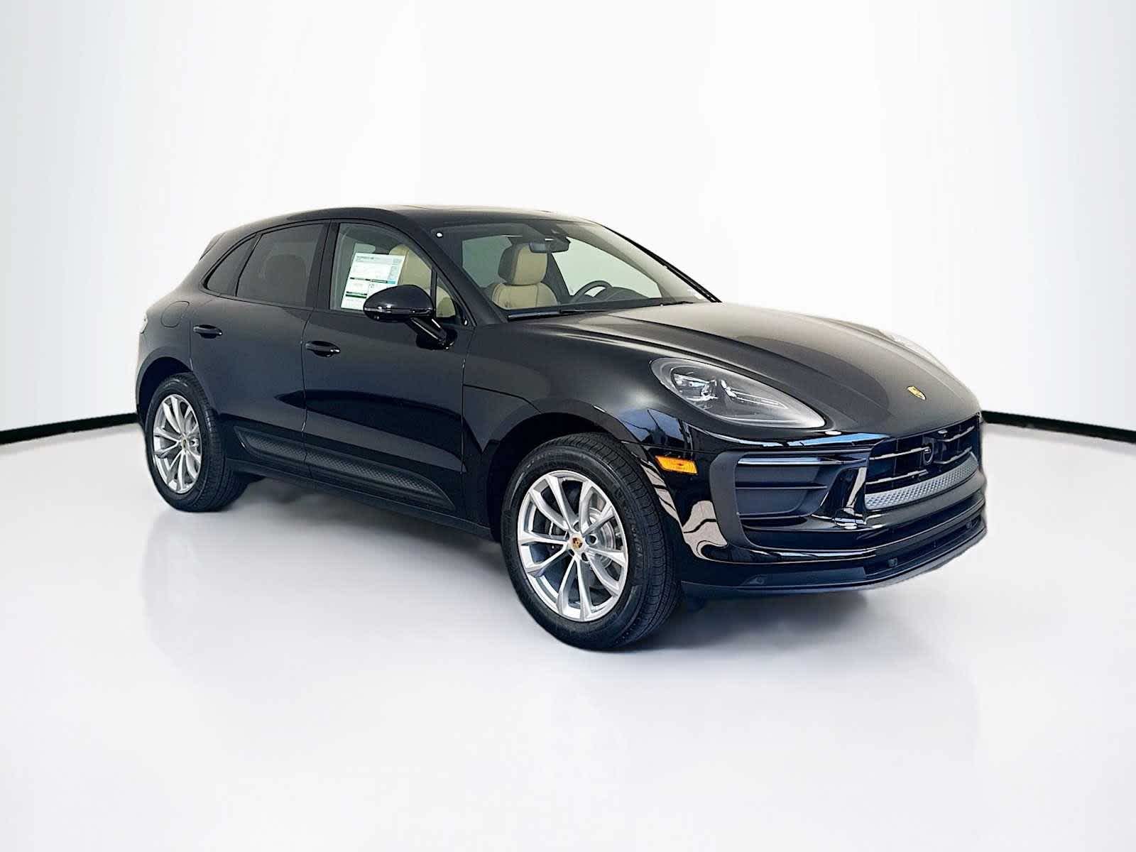 Thumbnail: 2026 Porsche Macan - 7