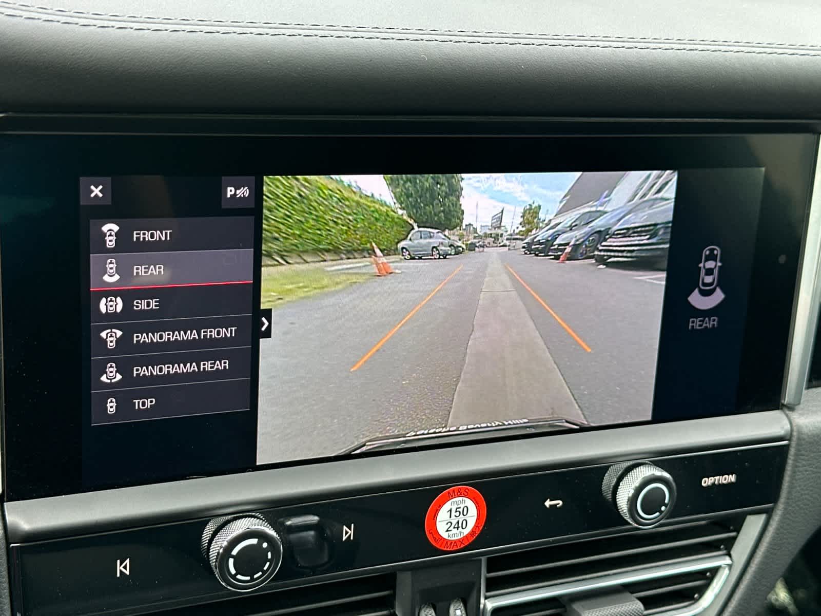 Thumbnail: 2025 Porsche Macan - 23