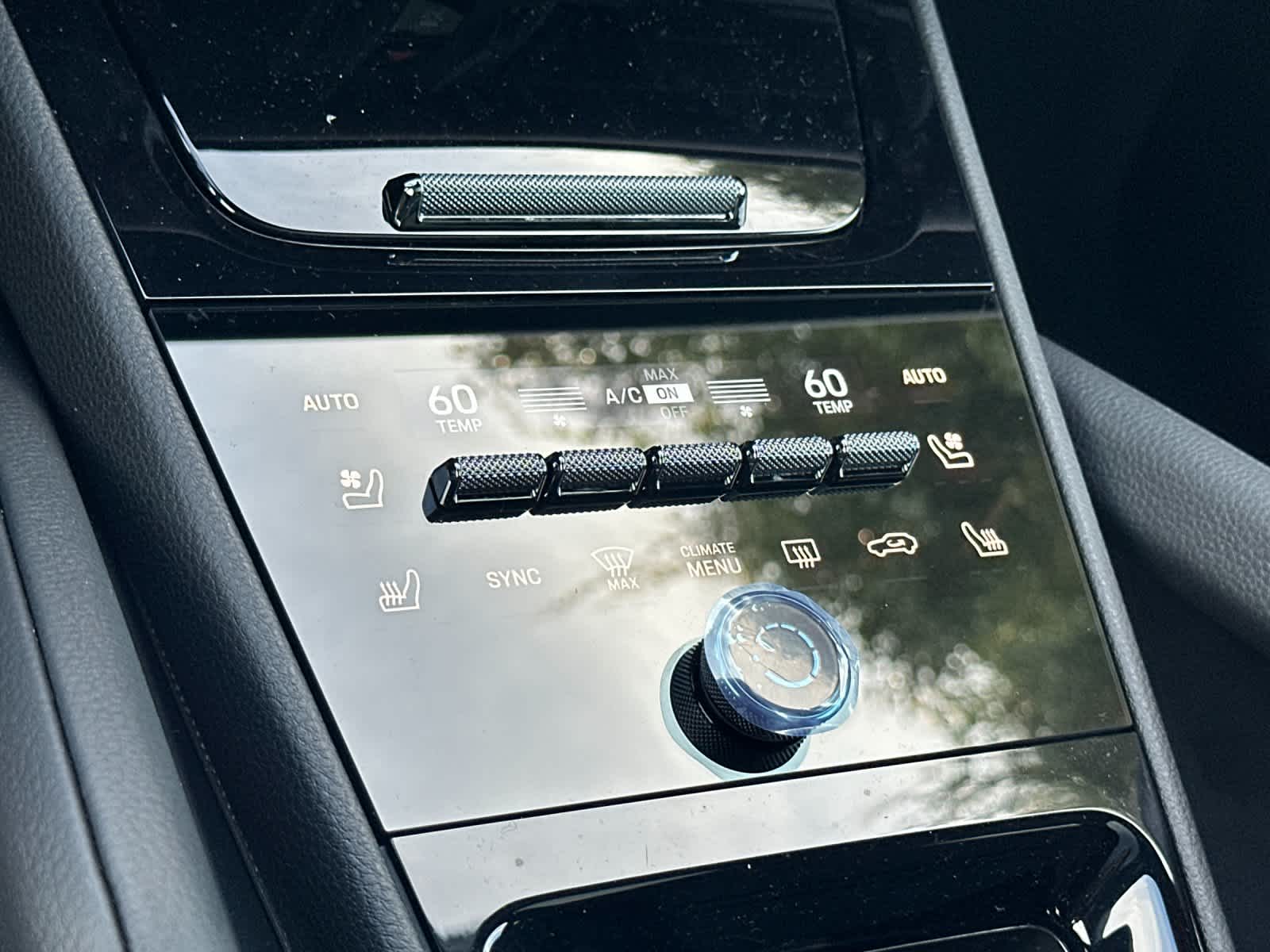 Thumbnail: 2026 Porsche Cayenne - 24