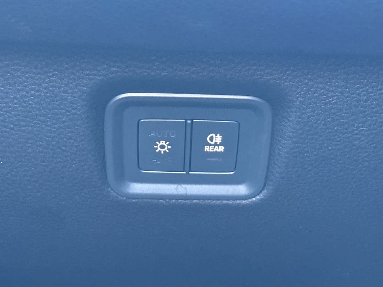 Thumbnail: 2025 Porsche Cayenne - 31