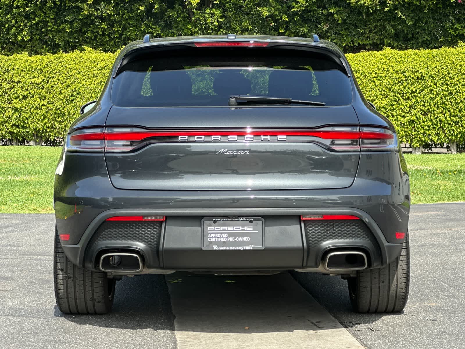 Thumbnail: 2025 Porsche Macan - 7