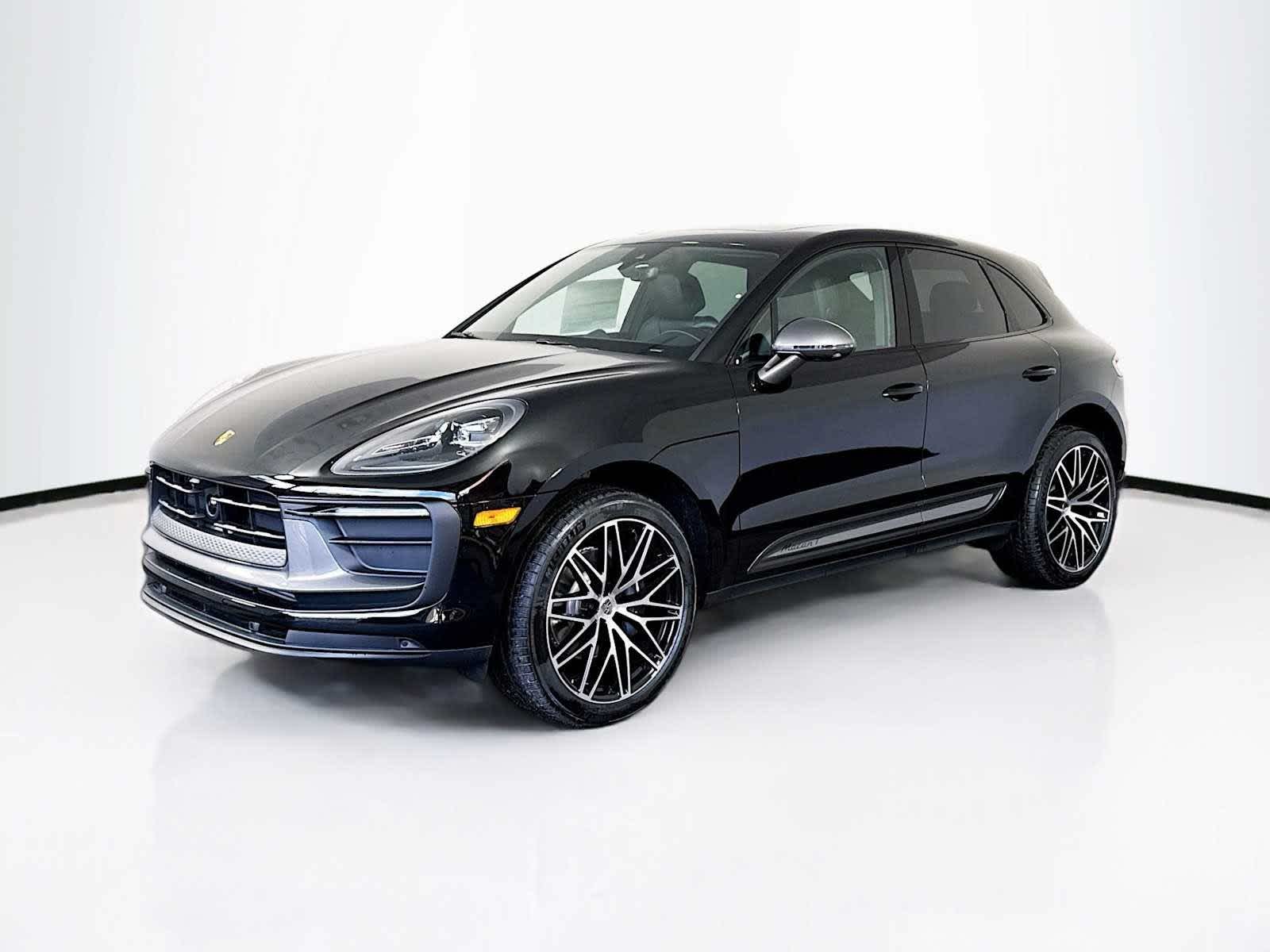 Thumbnail: 2026 Porsche Macan - 1