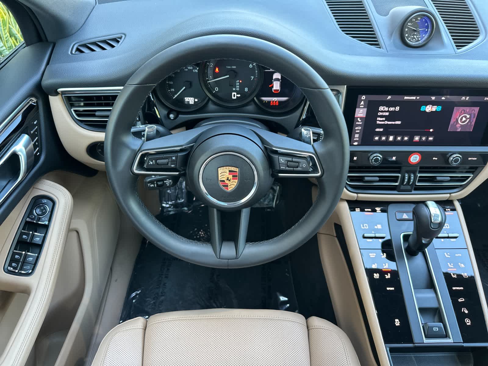 Thumbnail: 2025 Porsche Macan - 15