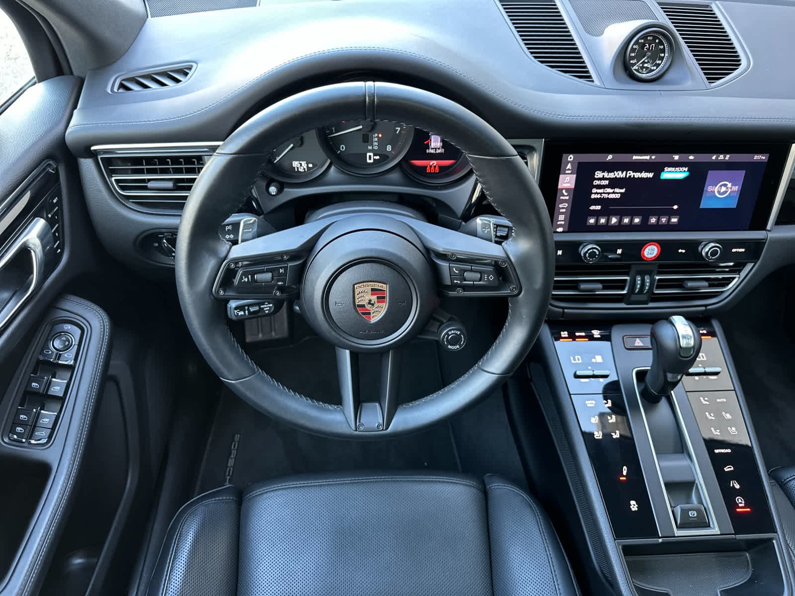 Thumbnail: 2025 Porsche Macan - 15