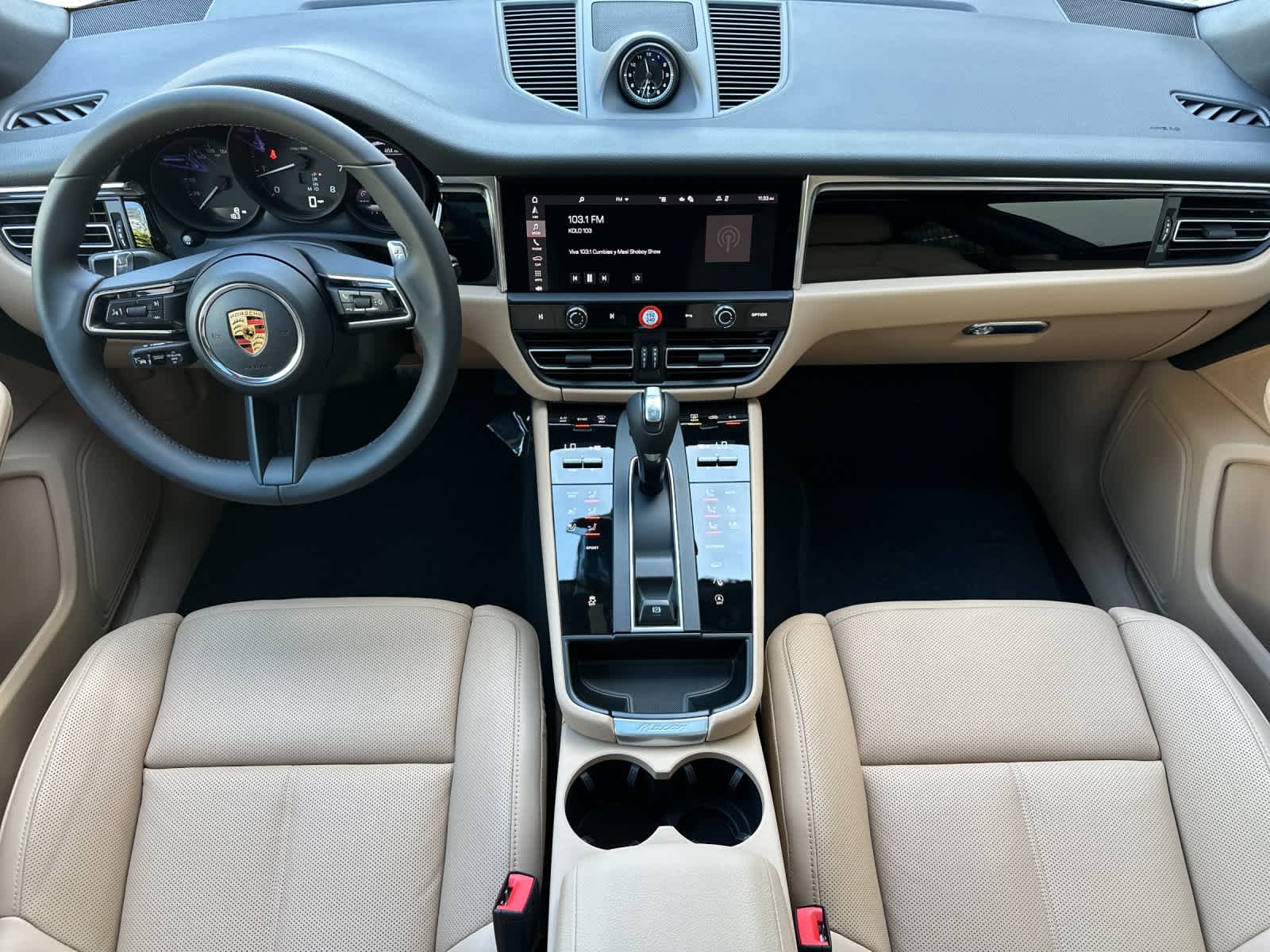 Thumbnail: 2026 Porsche Macan - 5