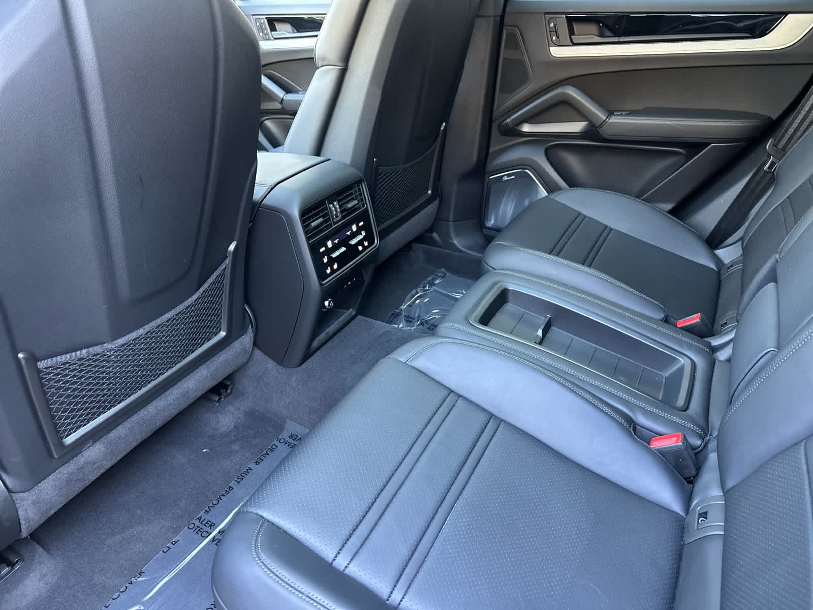 Thumbnail: 2025 Porsche Cayenne - 13