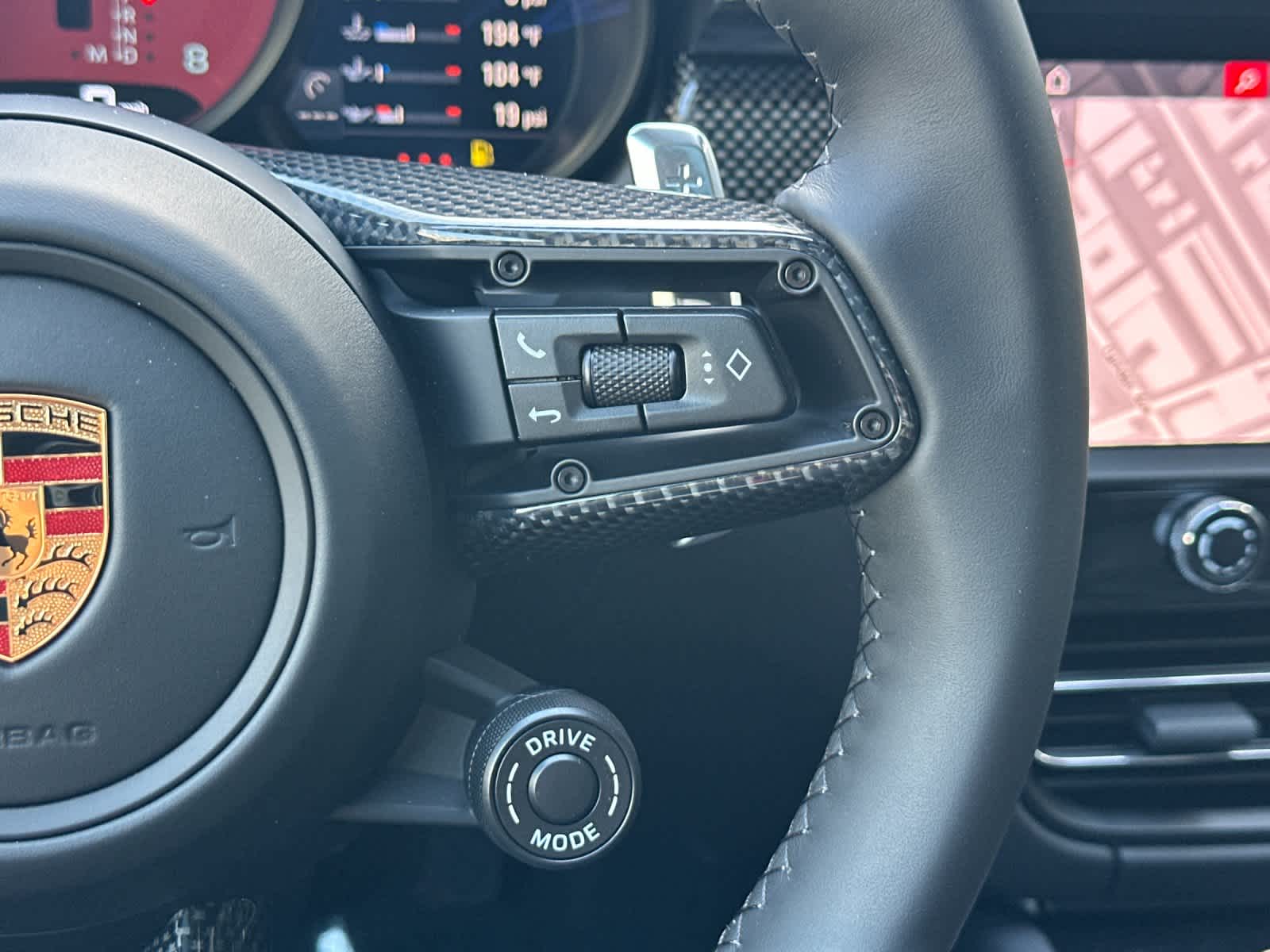 Thumbnail: 2026 Porsche Macan - 28