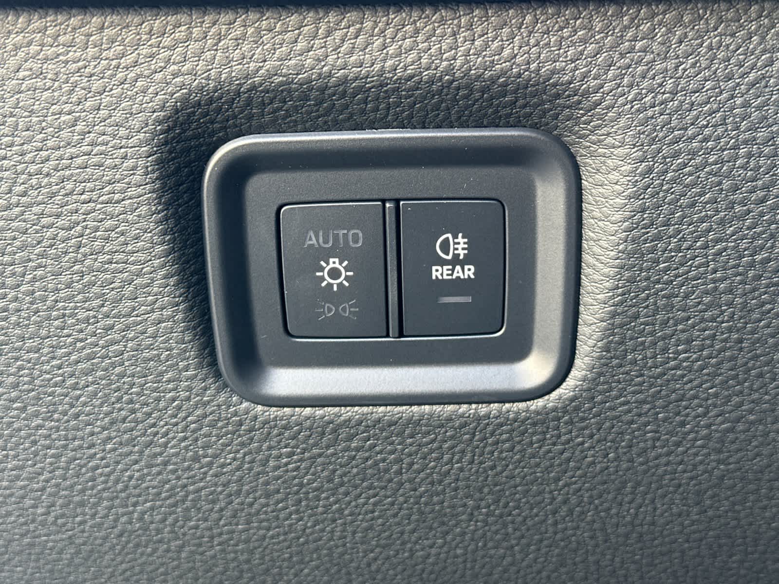 Thumbnail: 2026 Porsche Cayenne - 31