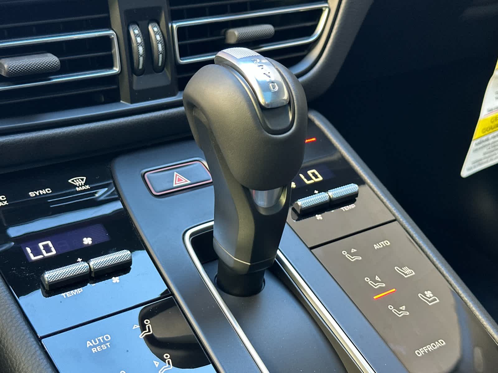 Thumbnail: 2026 Porsche Macan - 24