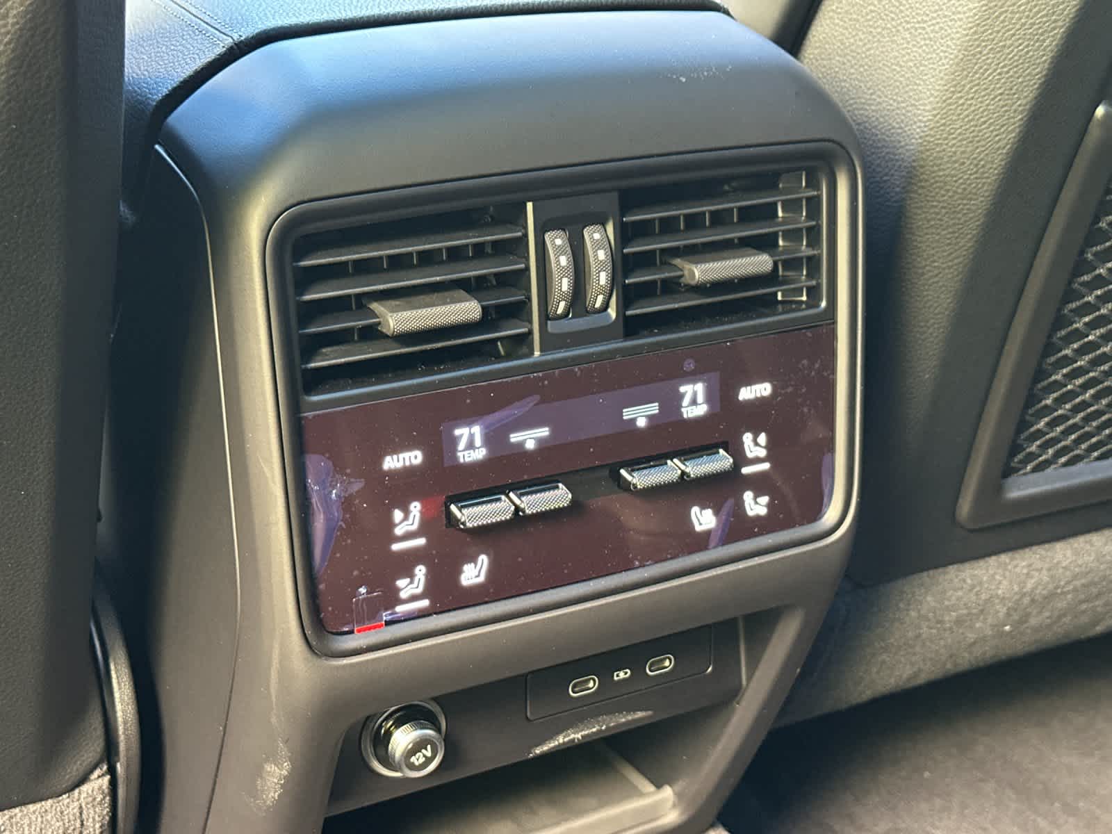 Thumbnail: 2026 Porsche Cayenne - 14