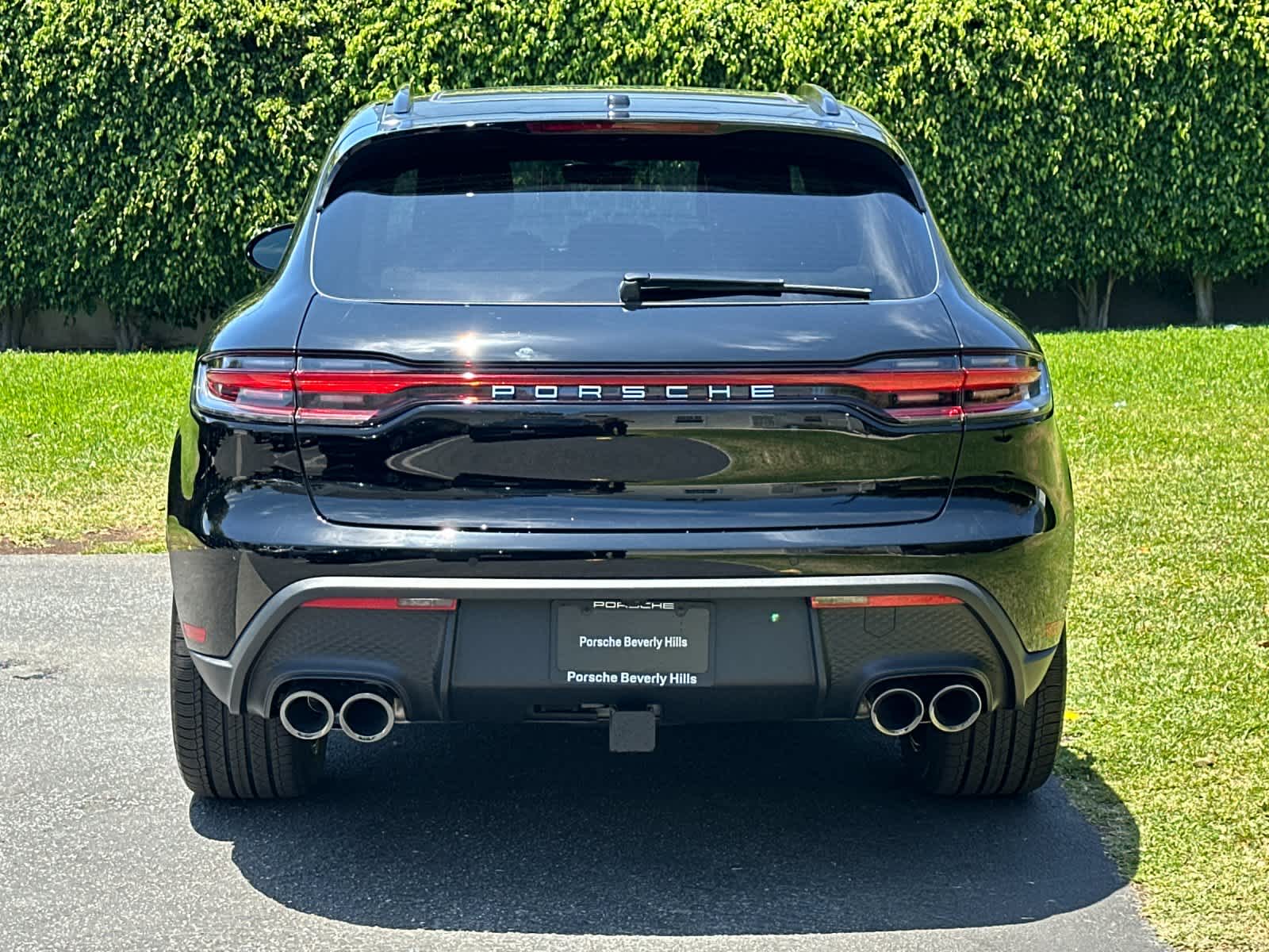 Thumbnail: 2026 Porsche Macan - 7