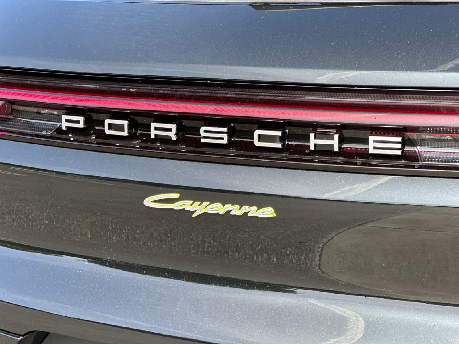 Thumbnail: 2026 Porsche Cayenne - 33