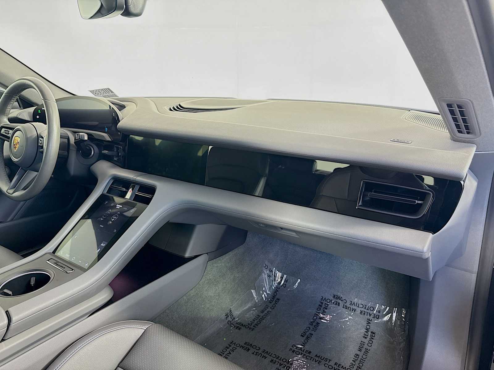 Thumbnail: 2021 Porsche Taycan - 22