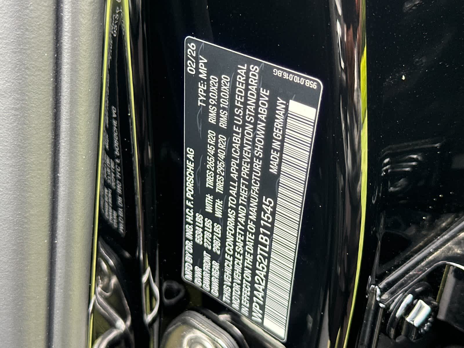 Thumbnail: 2026 Porsche Macan - 33