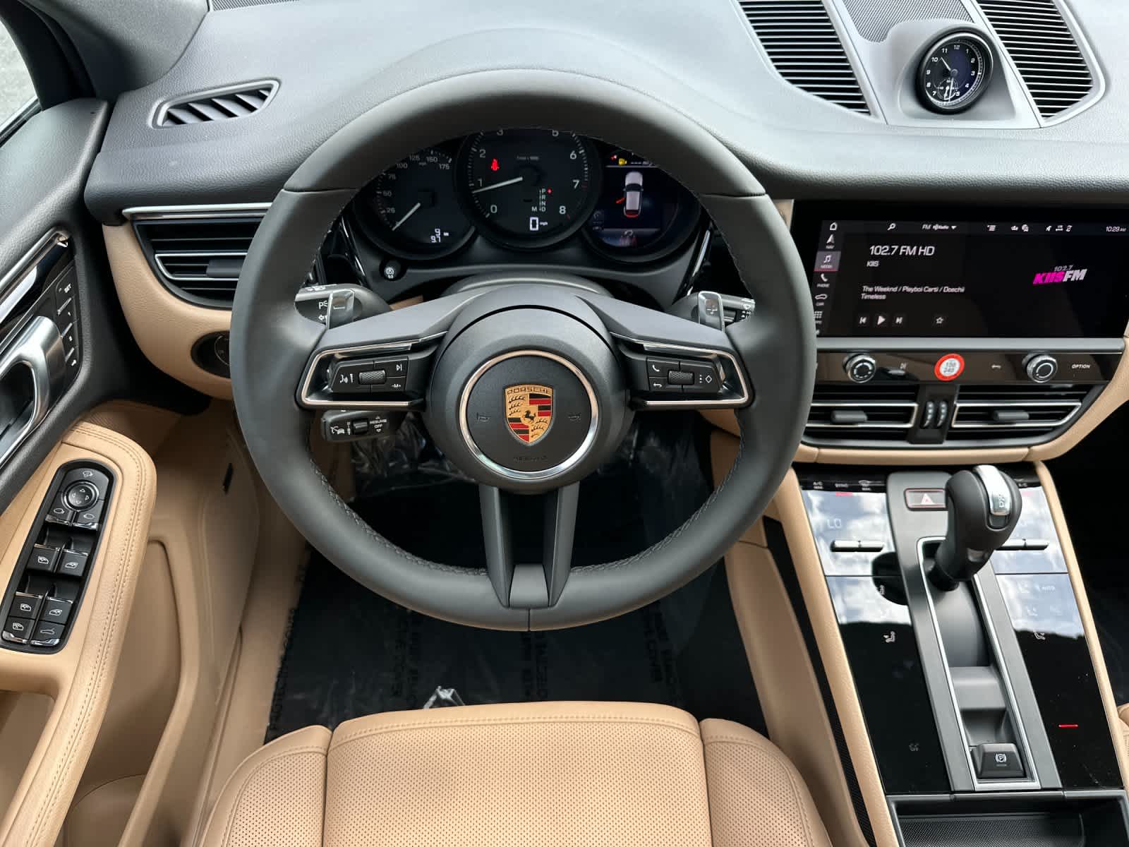 Thumbnail: 2026 Porsche Macan - 15