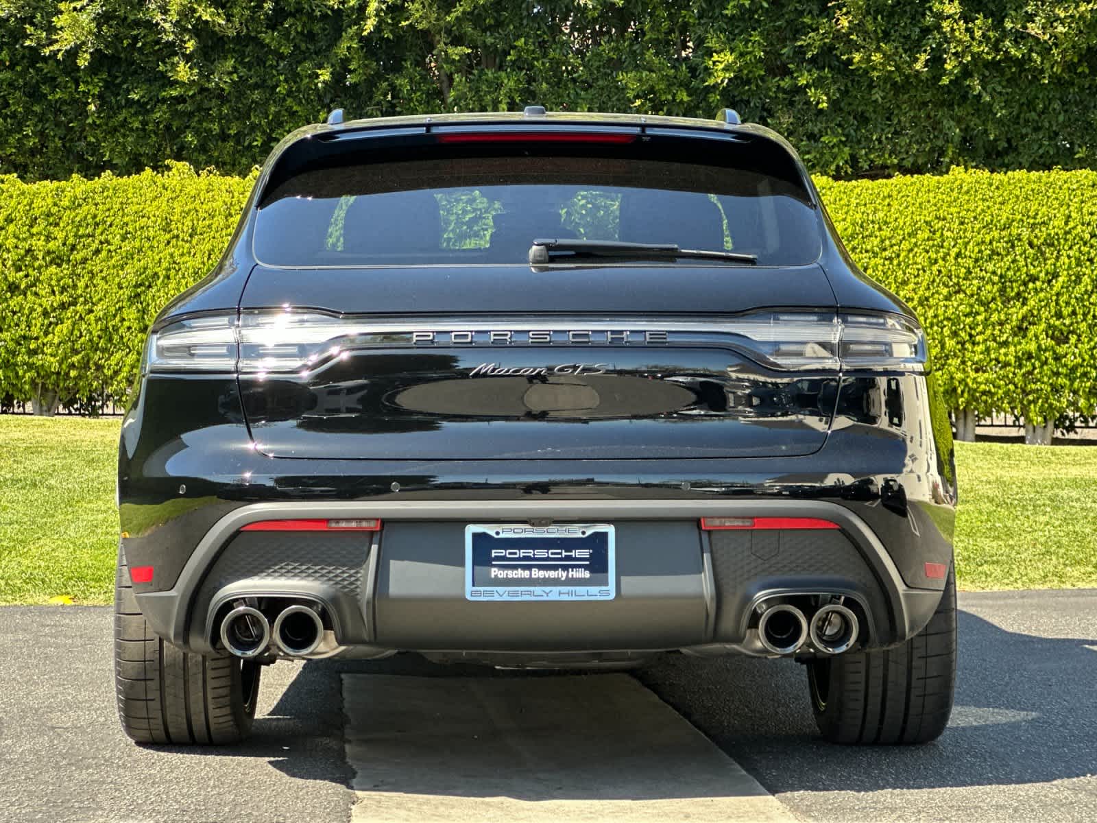 Thumbnail: 2026 Porsche Macan - 7