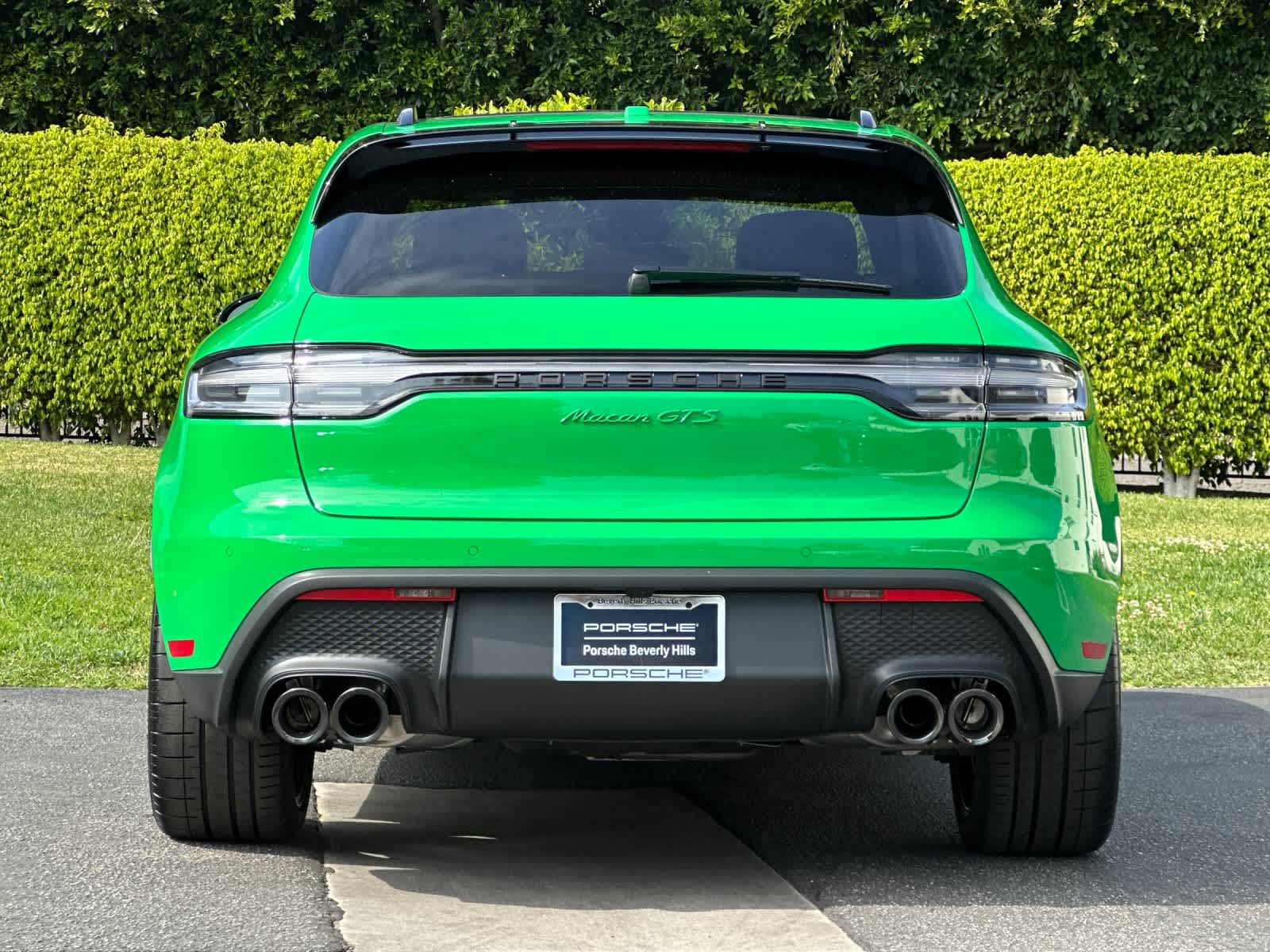 Thumbnail: 2026 Porsche Macan - 7