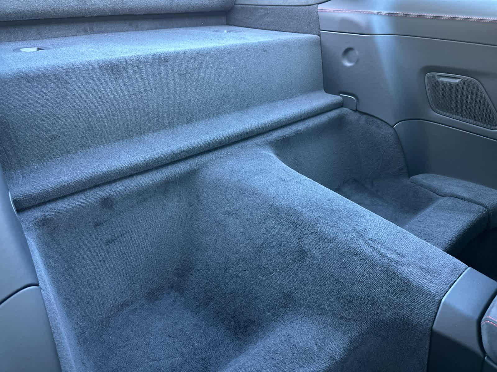 Thumbnail: 2025 Porsche 911 - 29