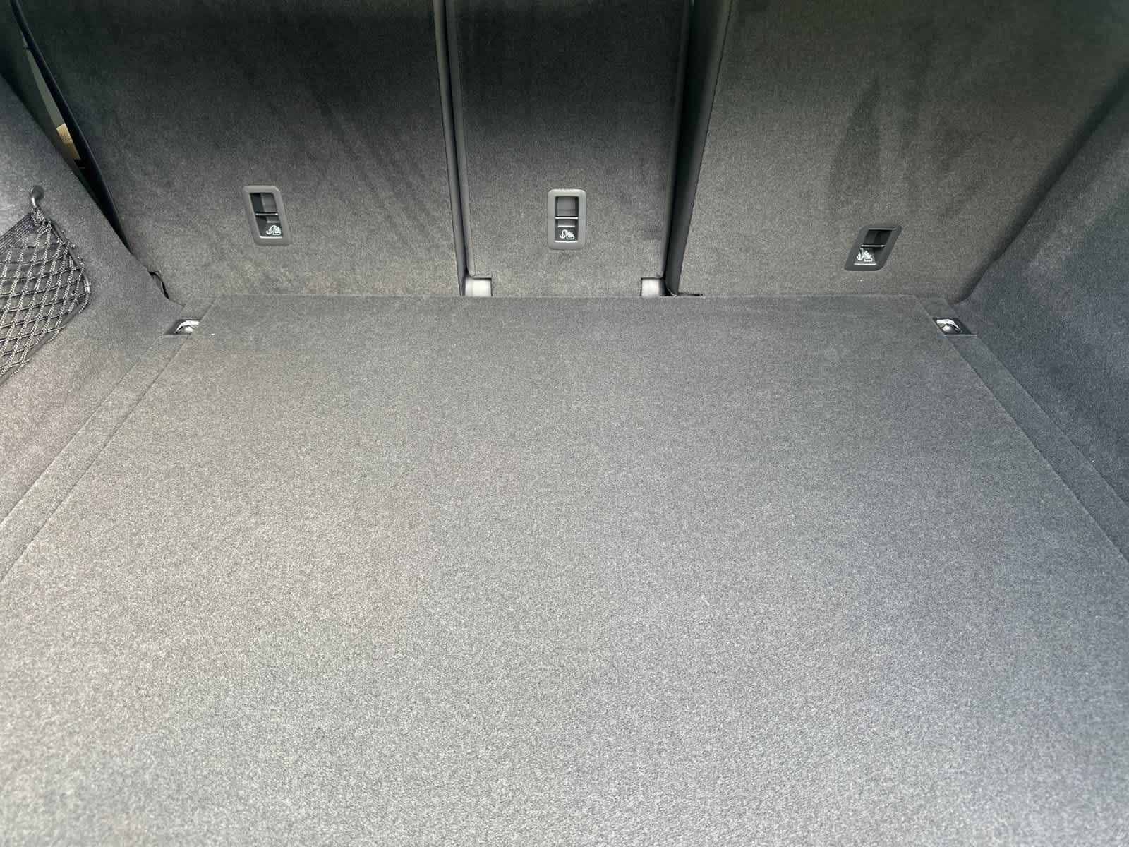 Thumbnail: 2026 Porsche Cayenne - 16