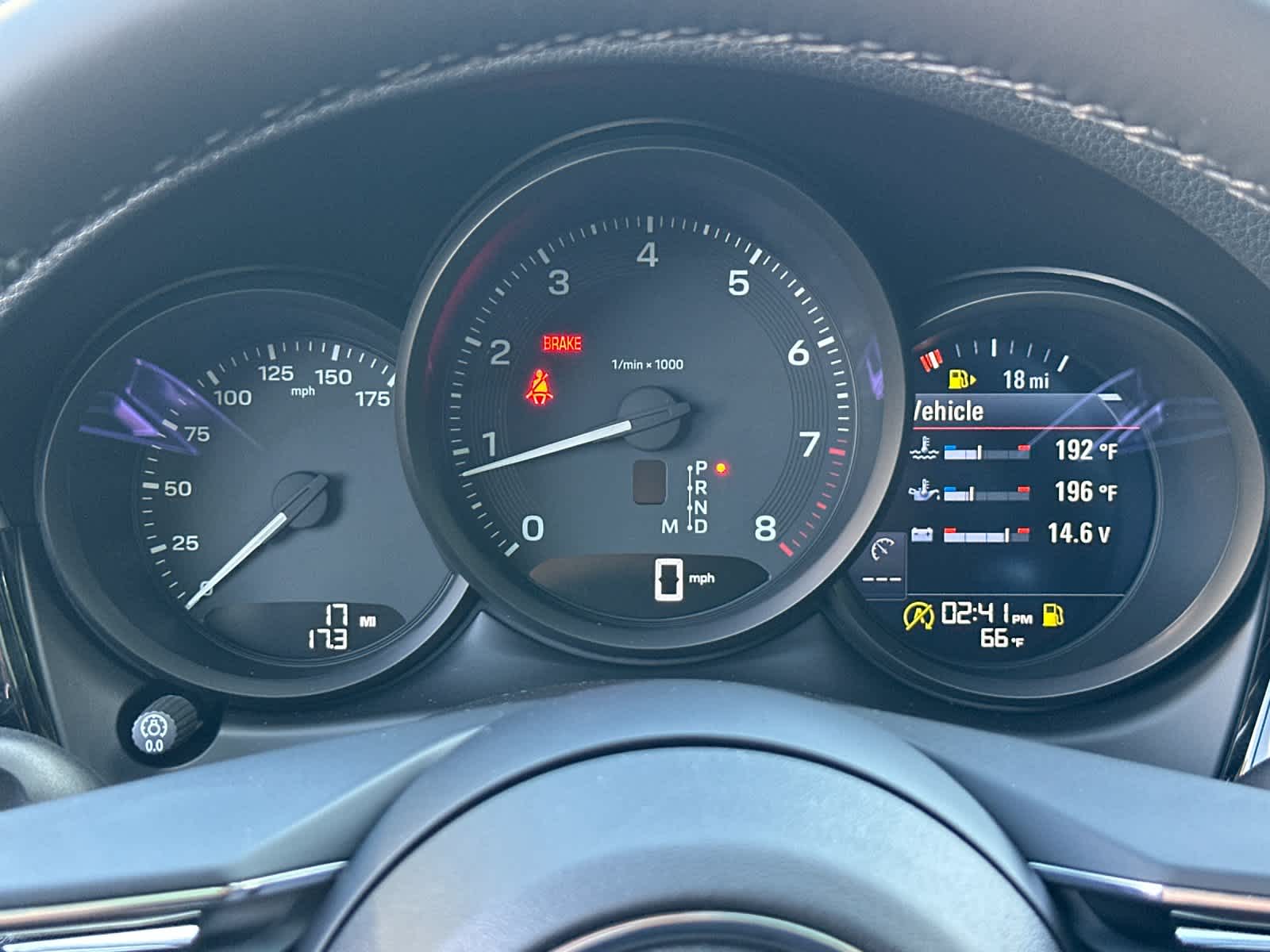 Thumbnail: 2026 Porsche Macan - 29