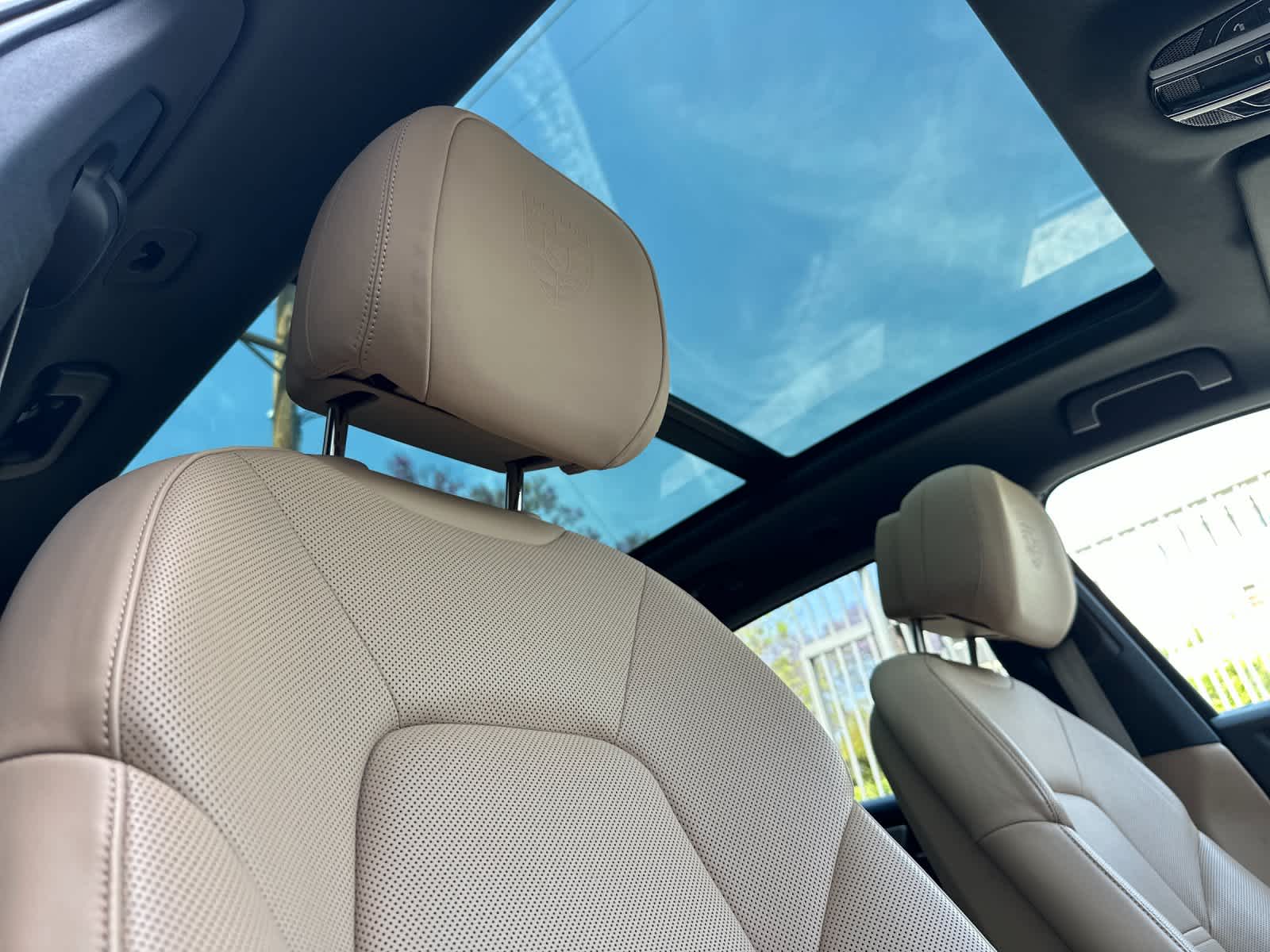 Thumbnail: 2023 Porsche Cayenne - 18