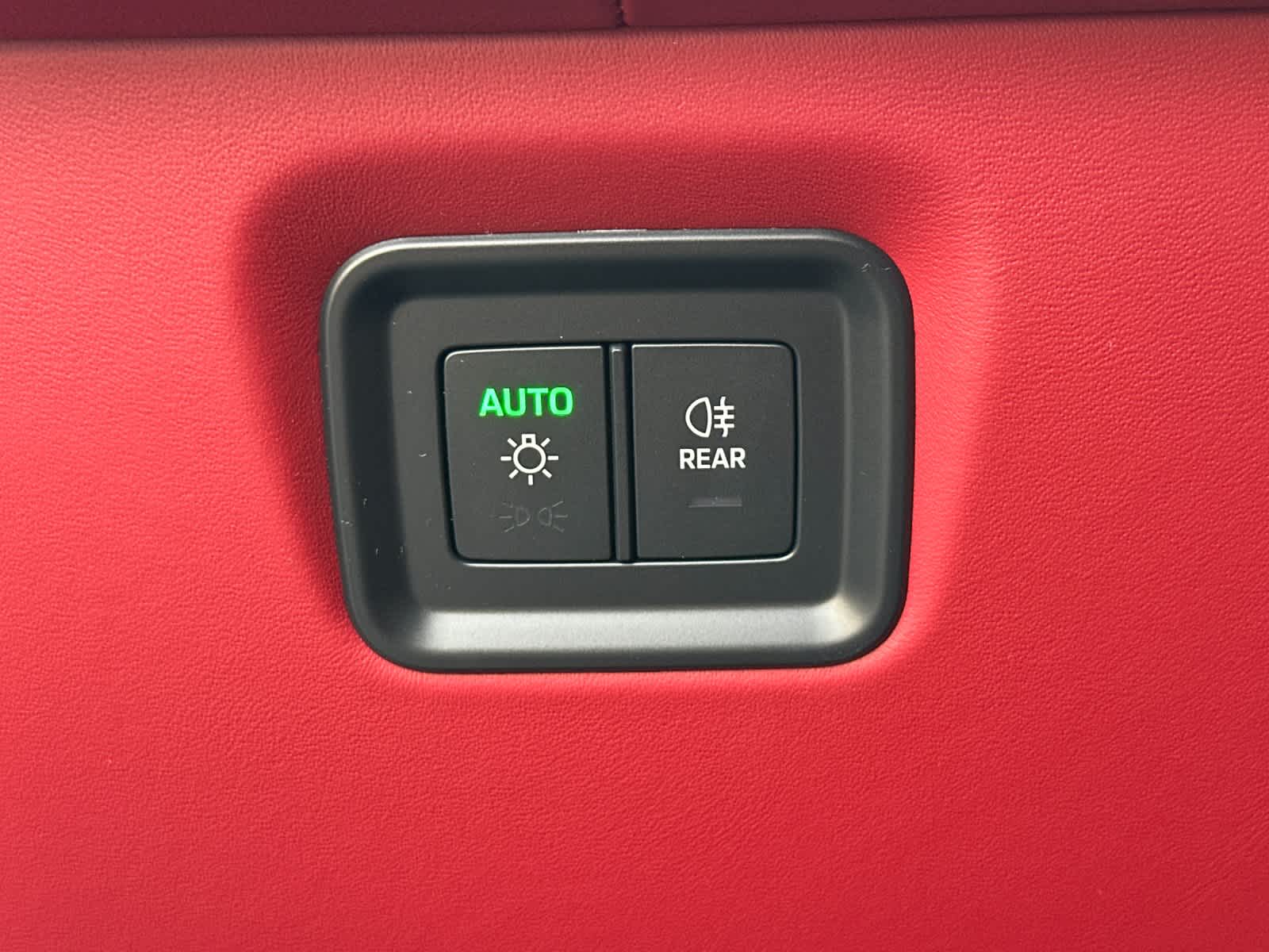 Thumbnail: 2026 Porsche Cayenne - 31