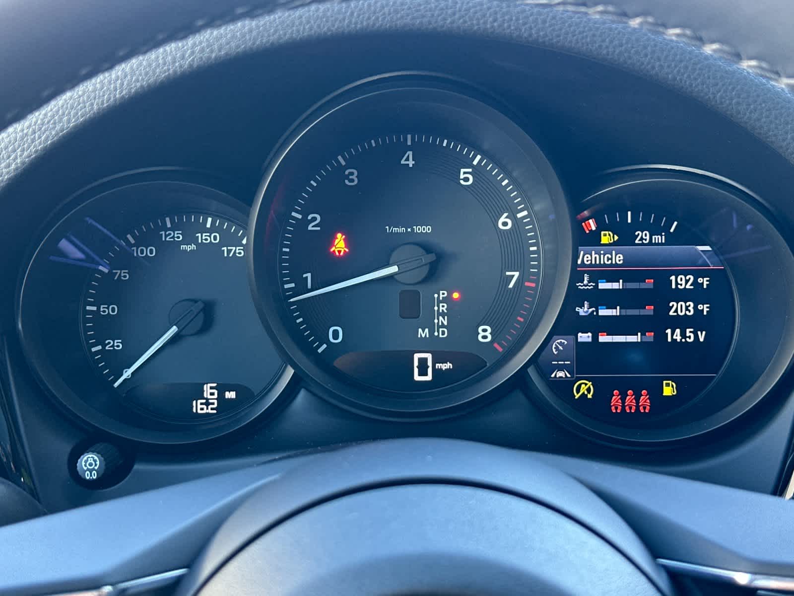 Thumbnail: 2026 Porsche Macan - 28