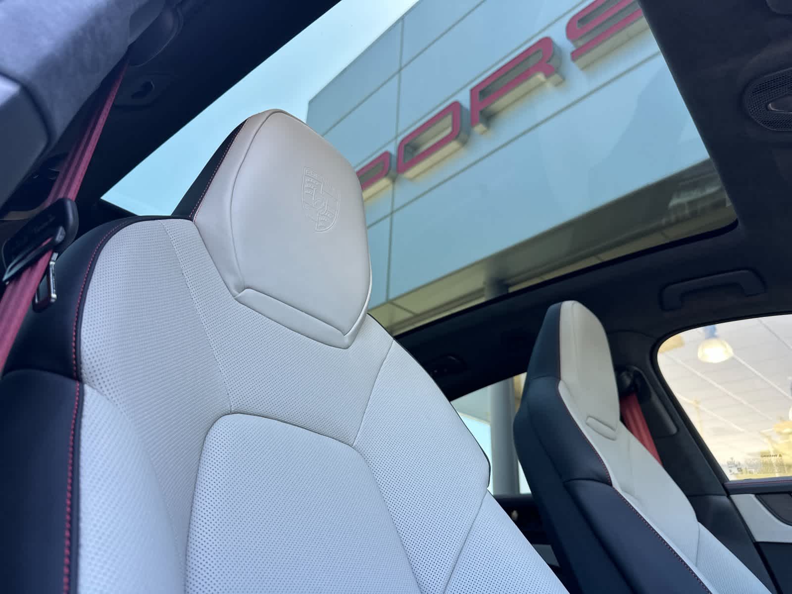 Thumbnail: 2026 Porsche Cayenne - 18