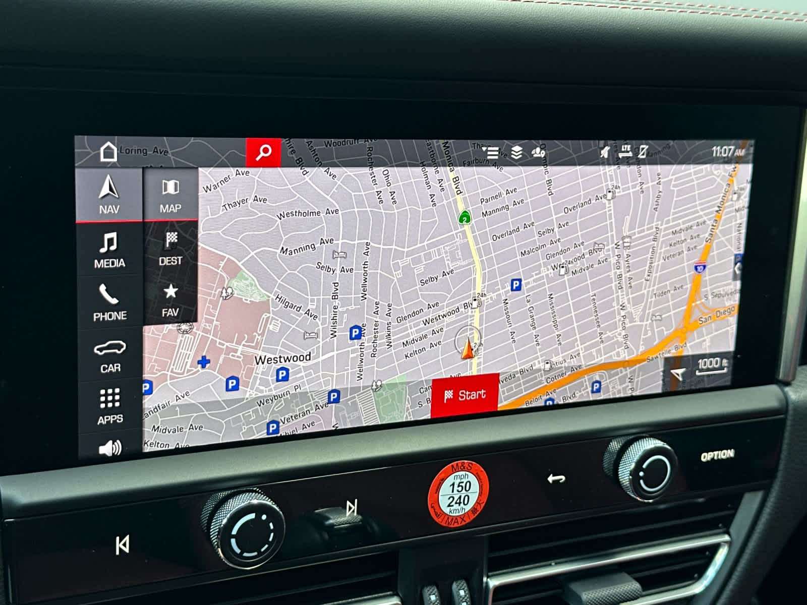 Thumbnail: 2025 Porsche Macan - 23