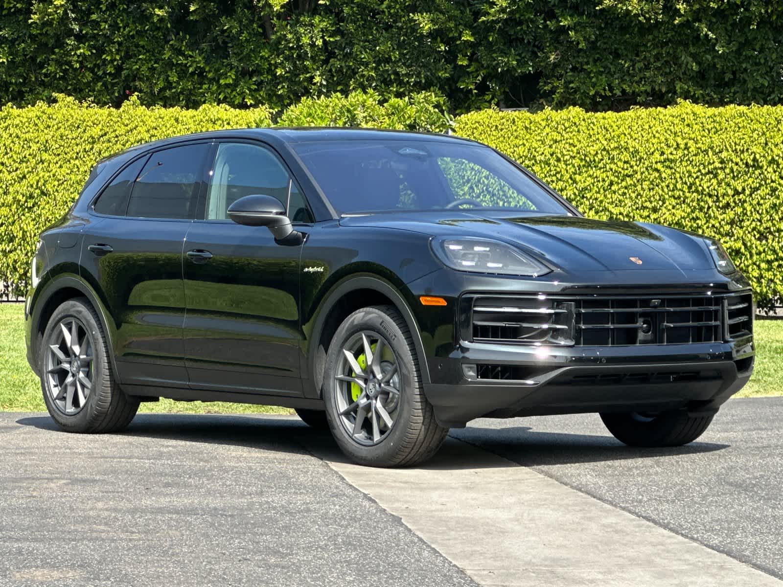 Thumbnail: 2026 Porsche Cayenne - 10
