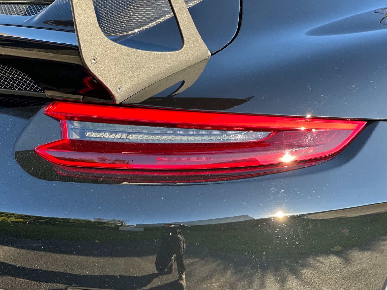 Thumbnail: 2018 Porsche 911 - 28