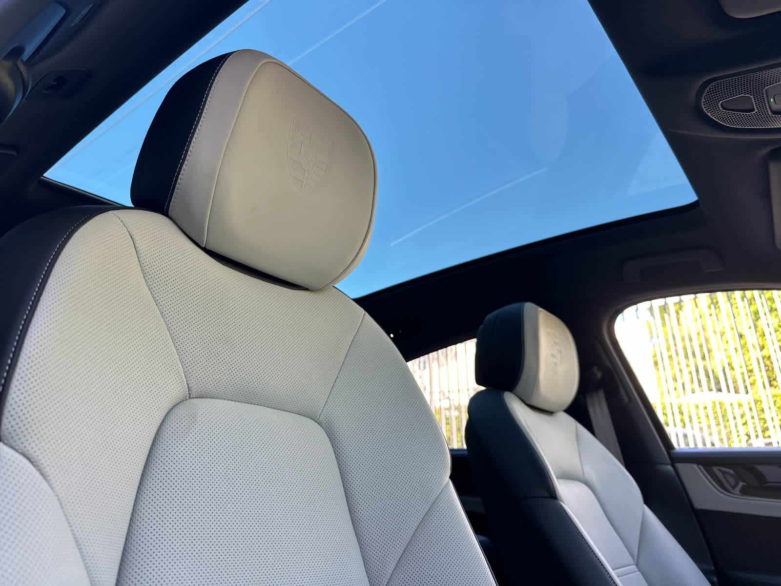 Thumbnail: 2025 Porsche Cayenne - 18