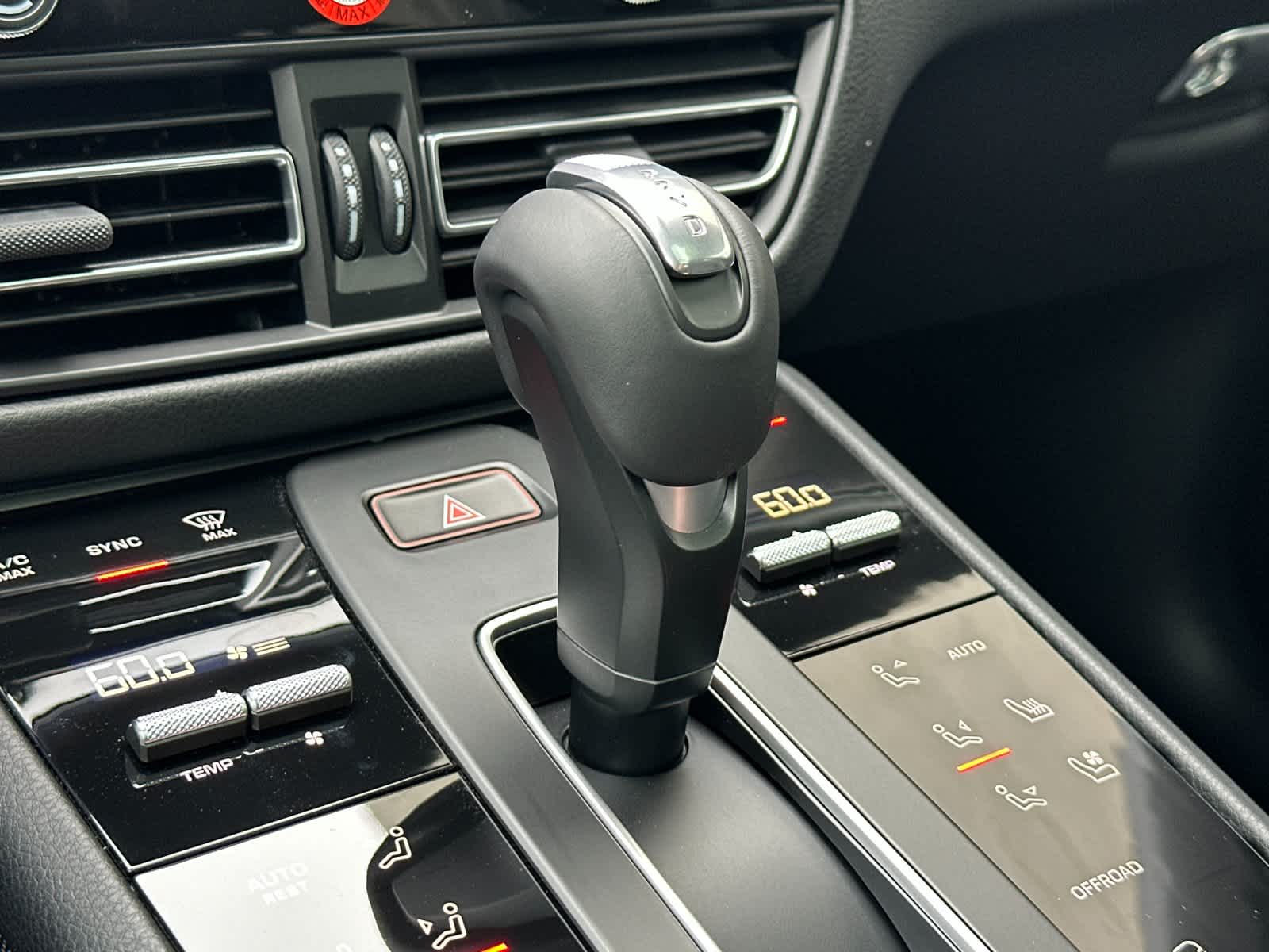 Thumbnail: 2026 Porsche Macan - 24