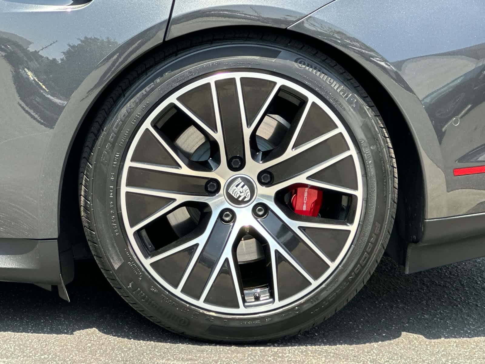 Thumbnail: 2020 Porsche Taycan - 30
