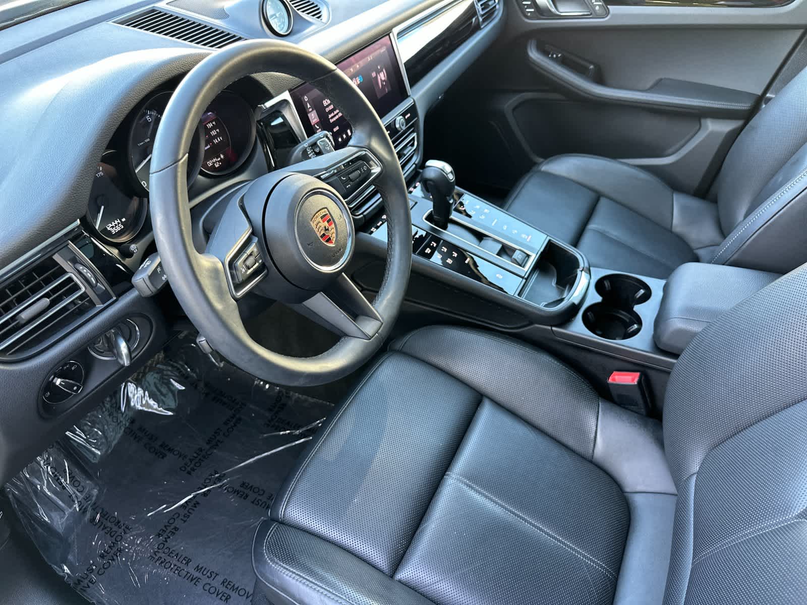 Thumbnail: 2025 Porsche Macan - 4