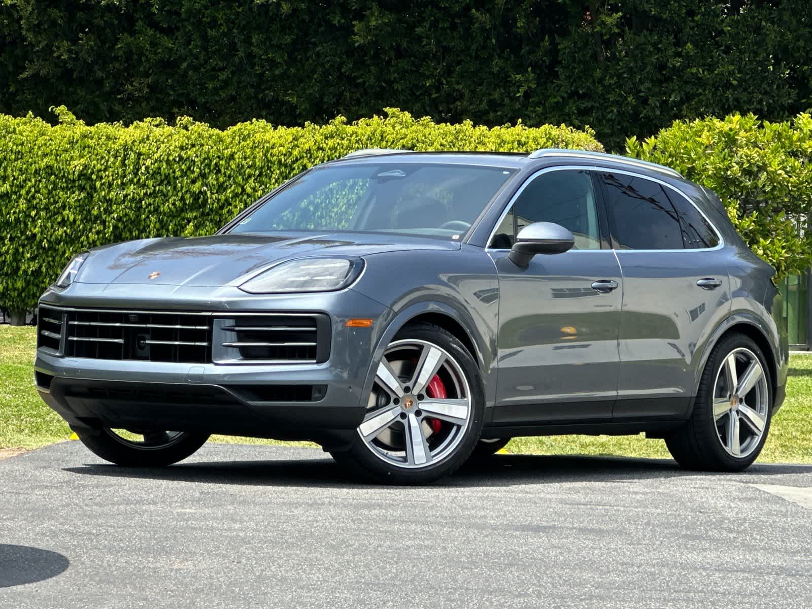 Thumbnail: 2026 Porsche Cayenne - 1