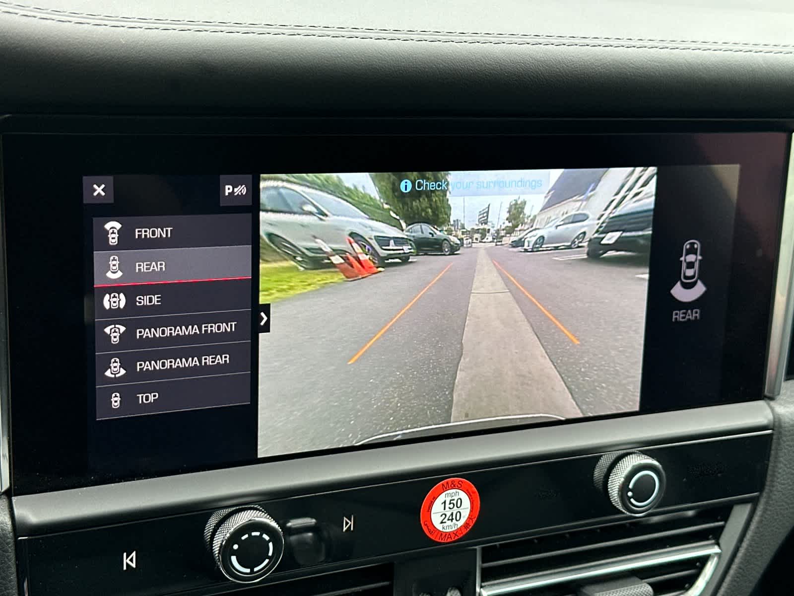 Thumbnail: 2025 Porsche Macan - 23