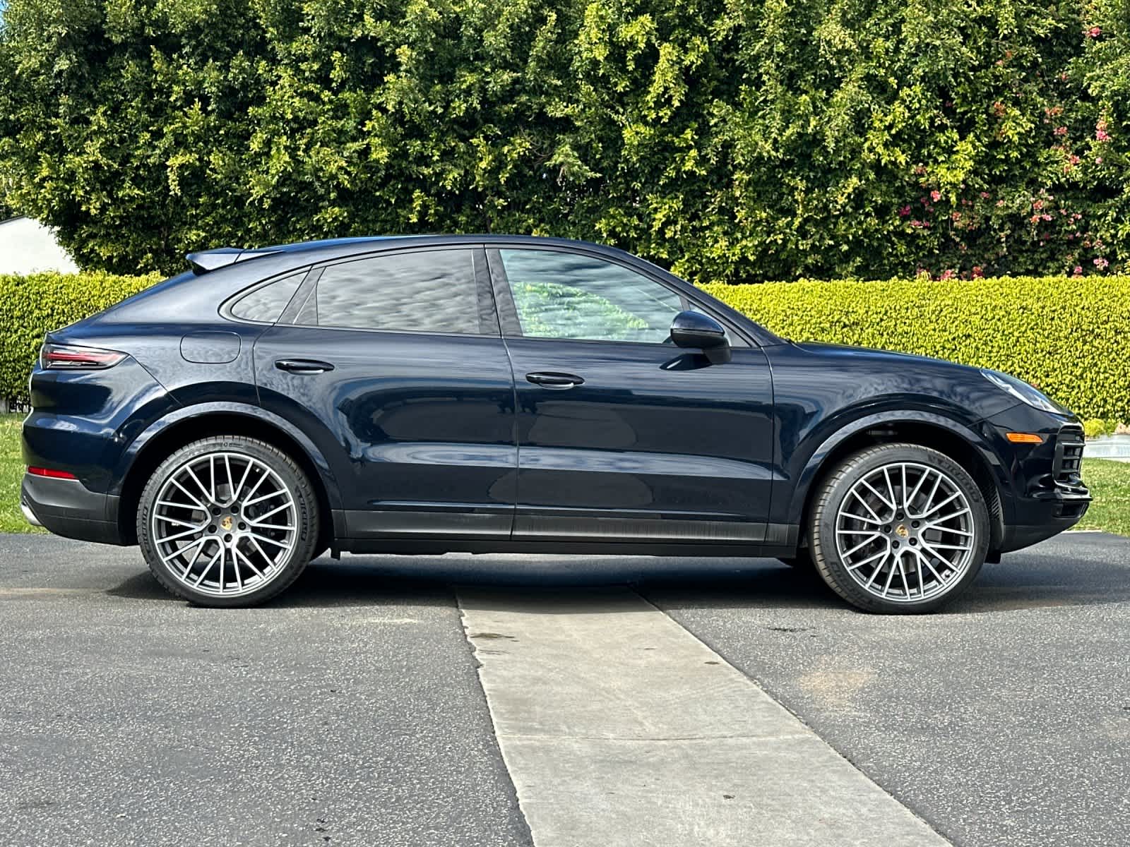 Thumbnail: 2022 Porsche Cayenne - 9