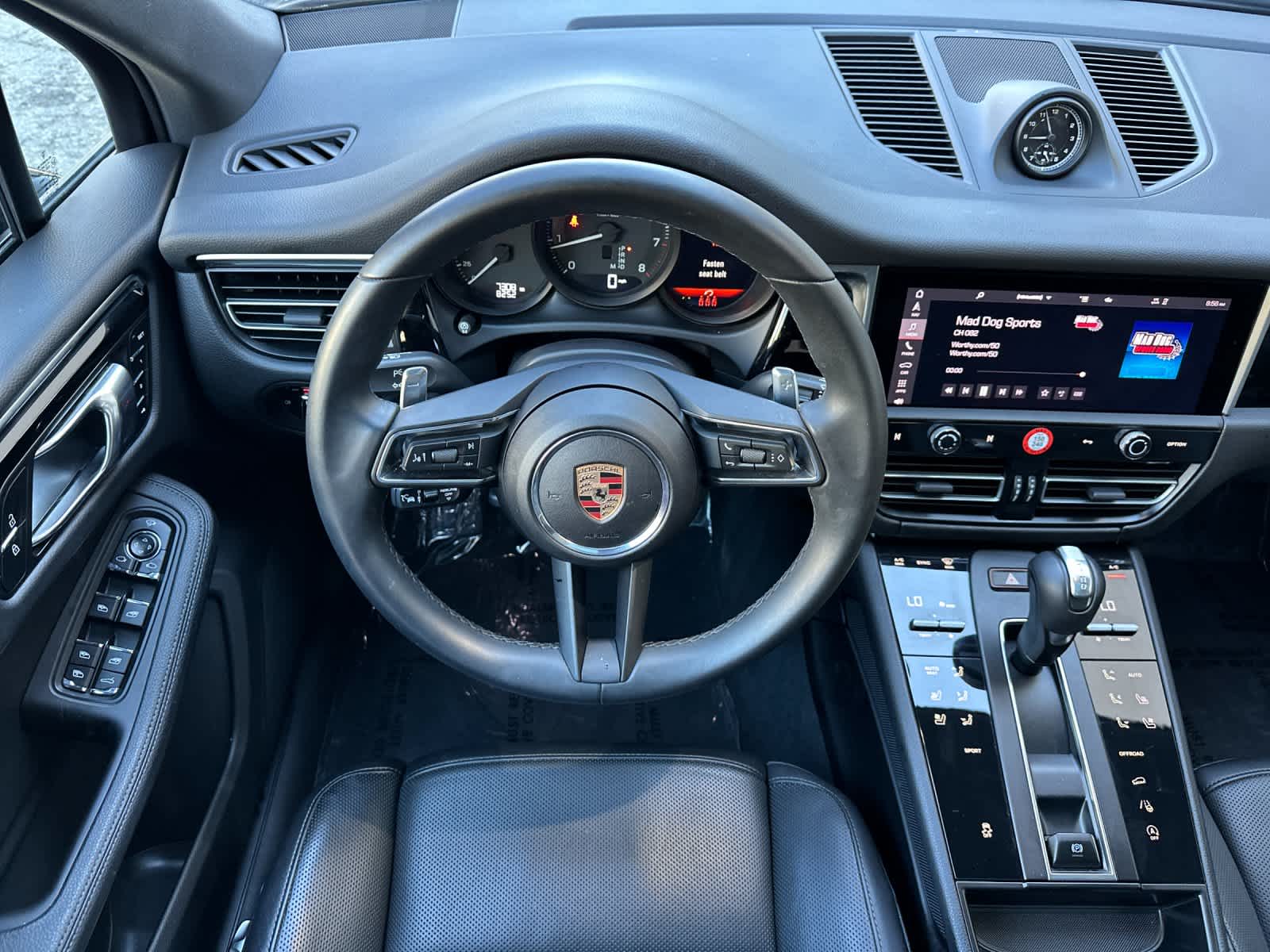 Thumbnail: 2025 Porsche Macan - 15