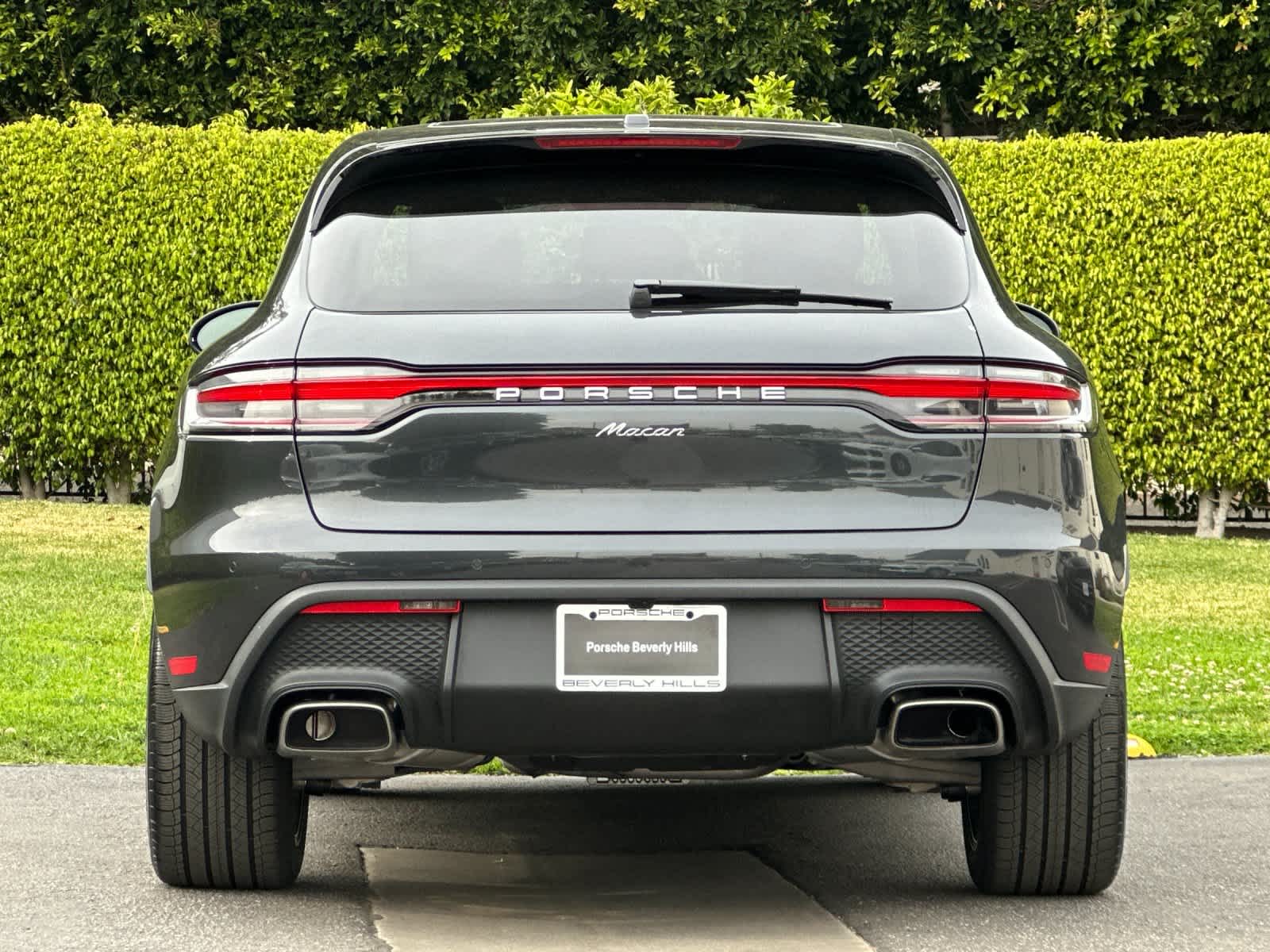 Thumbnail: 2026 Porsche Macan - 7