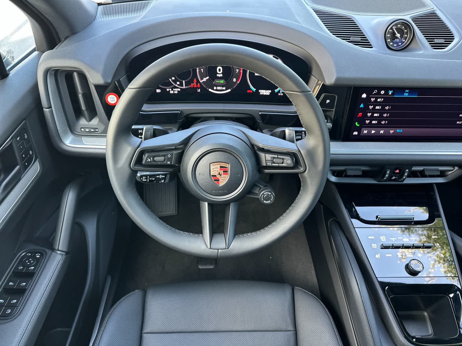 Thumbnail: 2026 Porsche Cayenne - 15