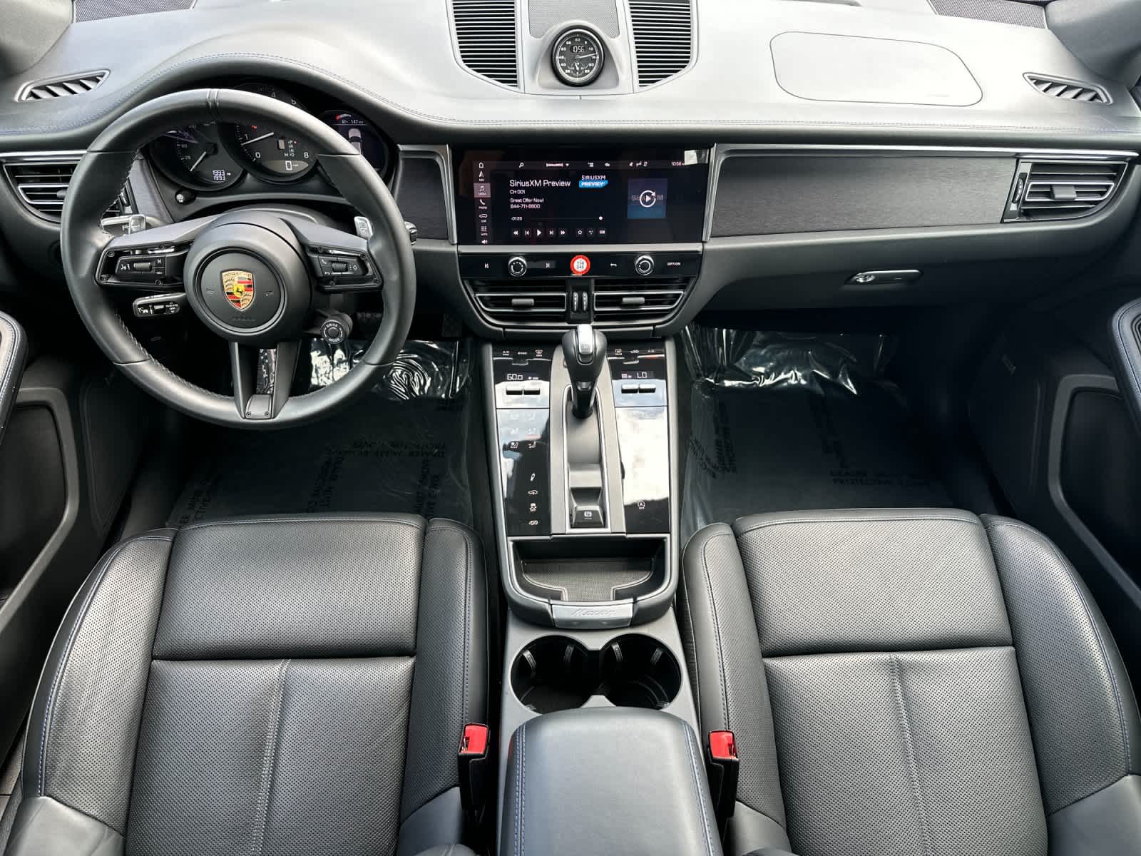 Thumbnail: 2023 Porsche Macan - 6