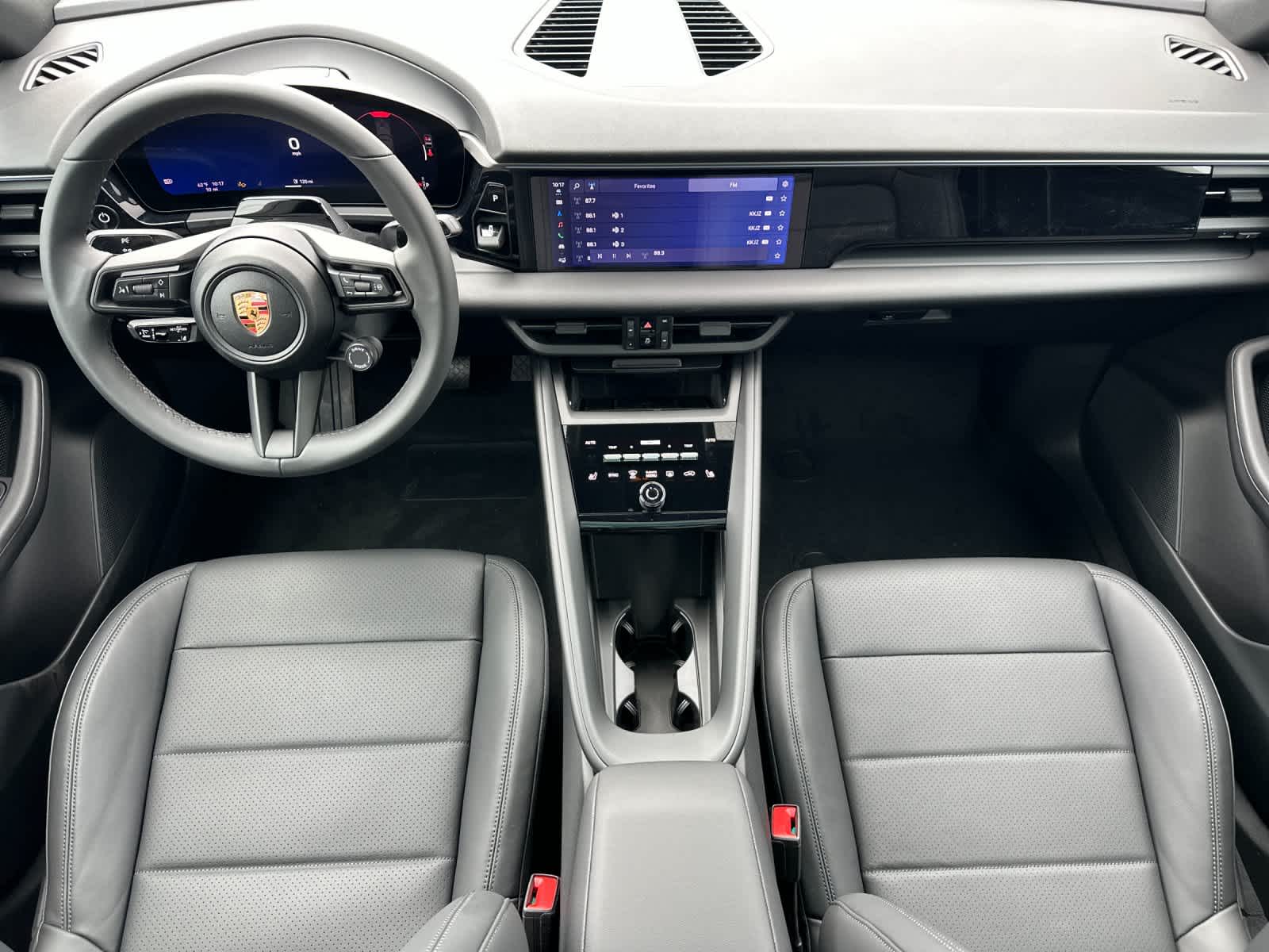 Thumbnail: 2026 Porsche Macan - 6