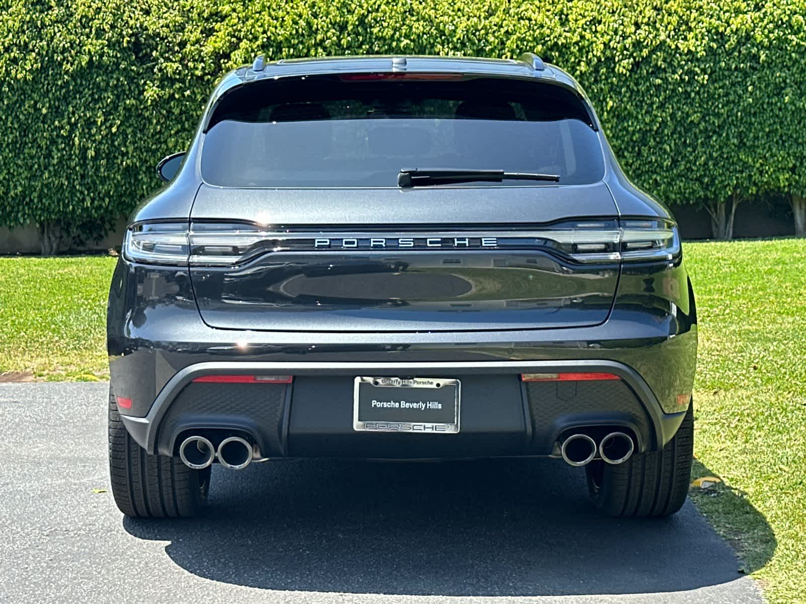 Thumbnail: 2026 Porsche Macan - 7