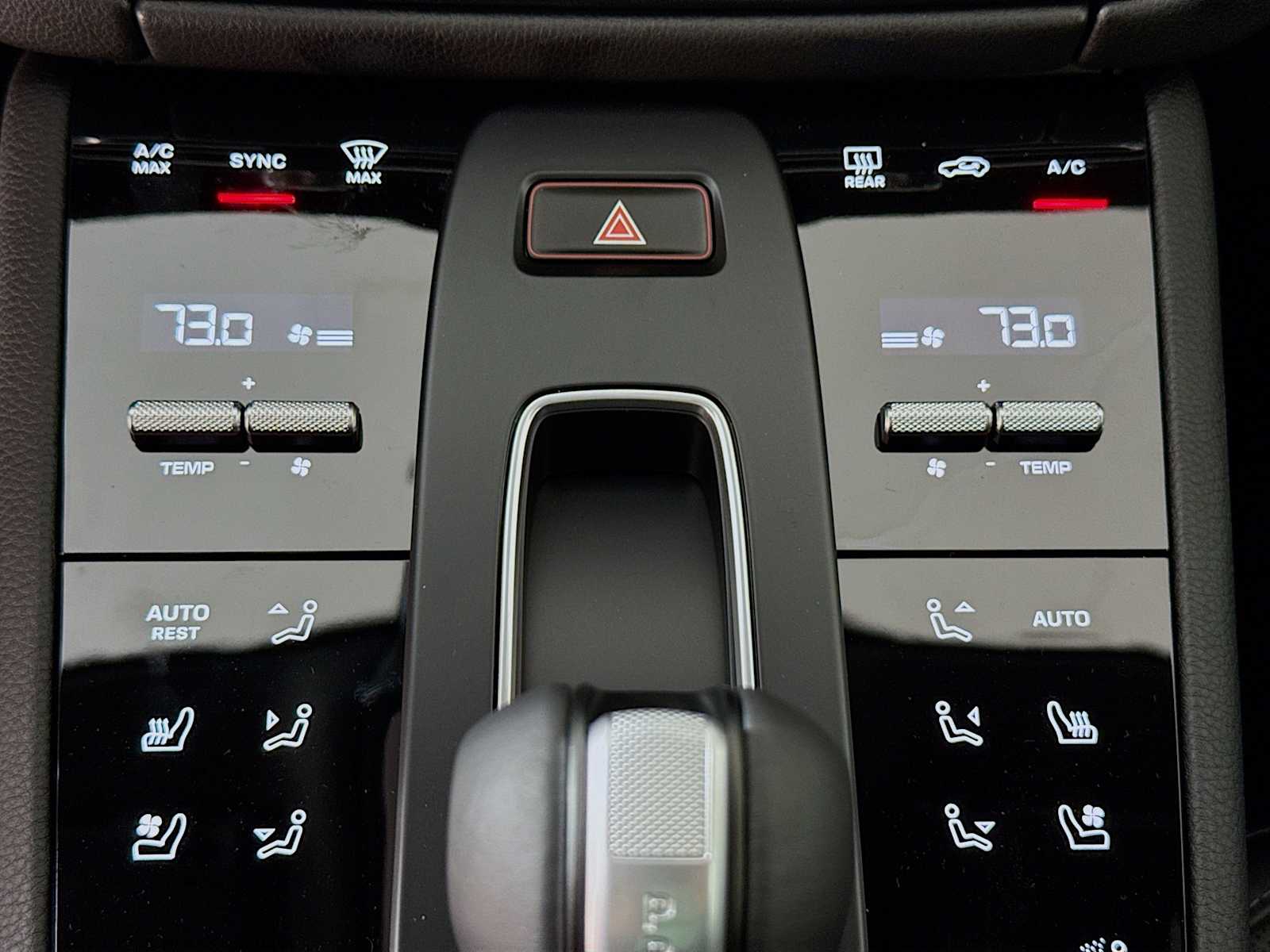 Thumbnail: 2026 Porsche Macan - 13