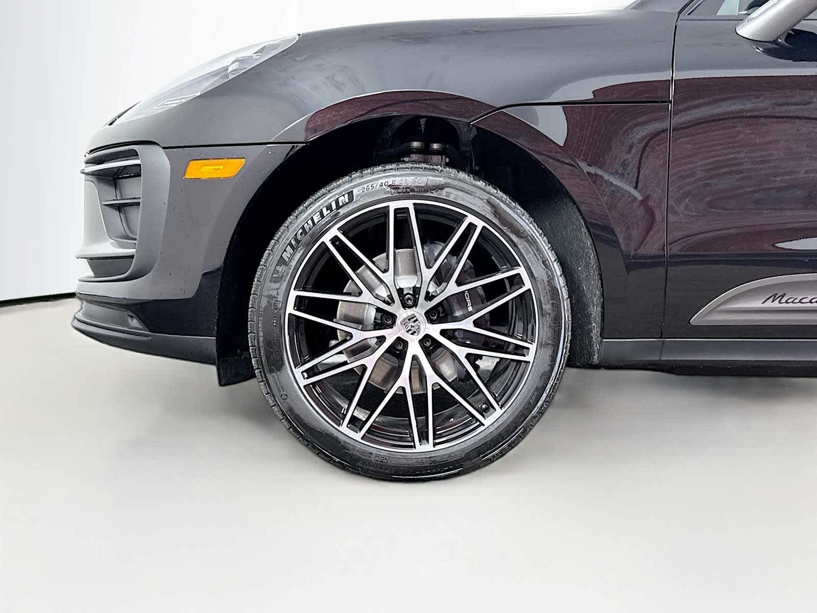 Thumbnail: 2026 Porsche Macan - 24